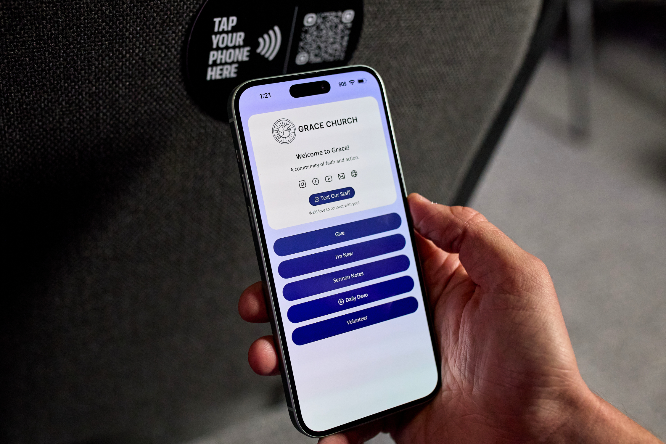 View a custom microsite, just by tapping your phone.